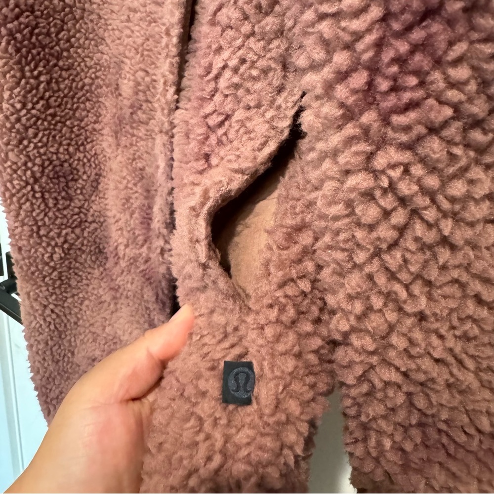 {lululemon} Jacket - Picture 5 of 10